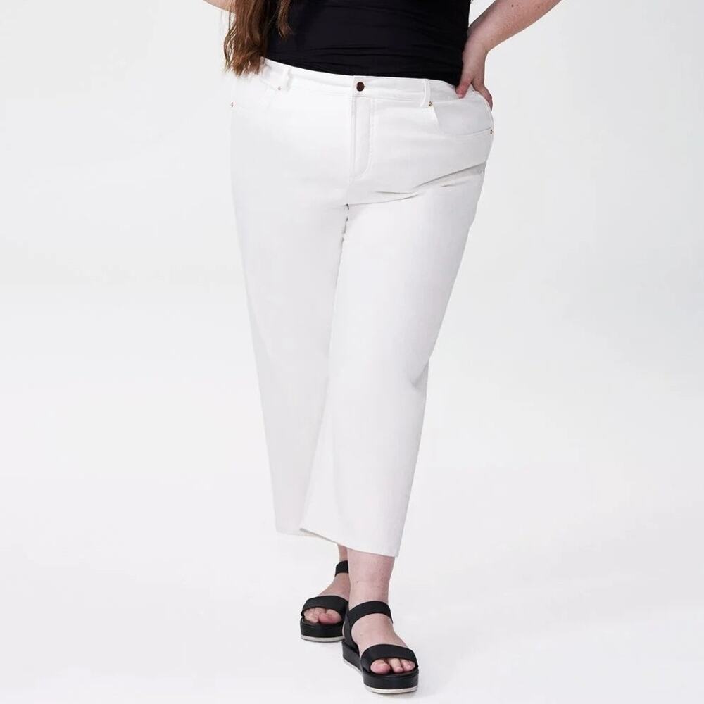 NWT Universal Standard Bae Boyfriend Crop Denim Jeans Solid White Womens Size 38